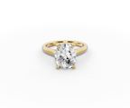 Alba Oval Shape Ring in 18K yellow gold with a plain band, set with a LOYA diamond (lying view)