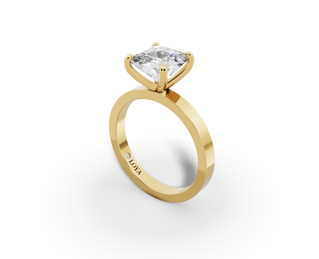 Nova Princess Shape Ring in 18K yellow gold with a plain band, set with a LOYA diamond (perspective view)