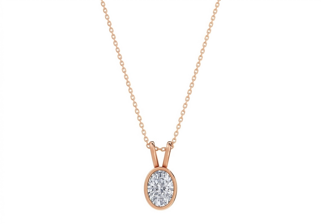Aurora Oval Shape Pendant in 18K rose gold, set with a LOYA diamond