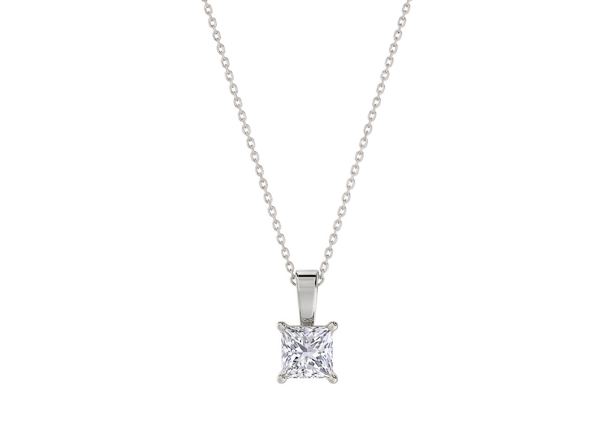 Serena Princess Shape Pendant in 18K white gold, set with a LOYA diamond