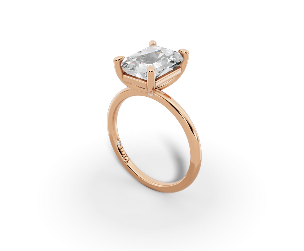 Vita Radiant Shape Ring in 18K rose gold with a plain band, set with a LOYA diamond (perspective view)