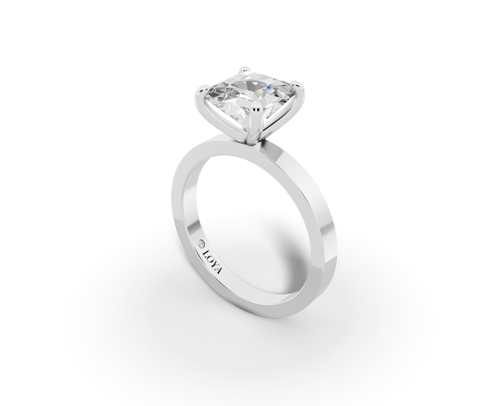 Nova Princess Shape Ring in 18K white gold with a plain band, set with a LOYA diamond (perspective view)