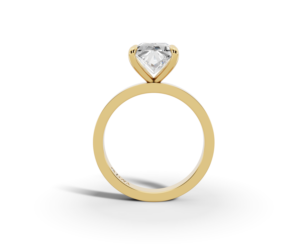 Nova Princess Shape Ring in 18K yellow gold with a plain band, set with a LOYA diamond (side view)