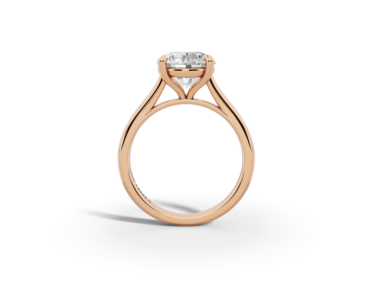 Alba Round Shape Ring in 18K rose gold with a plain band, set with a LOYA diamond (side view)